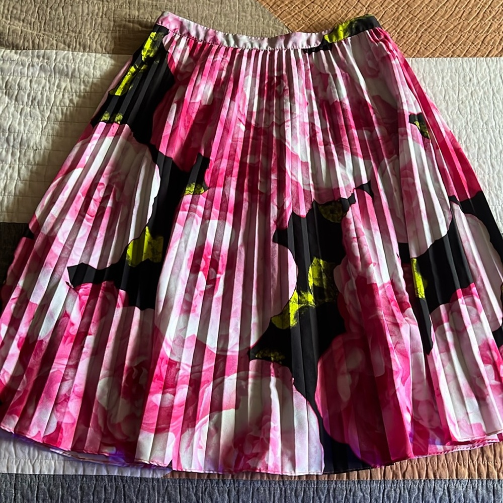 Karl Lagerfeld Paris skirt